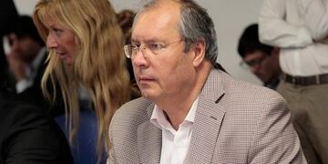 Héctor Olivares