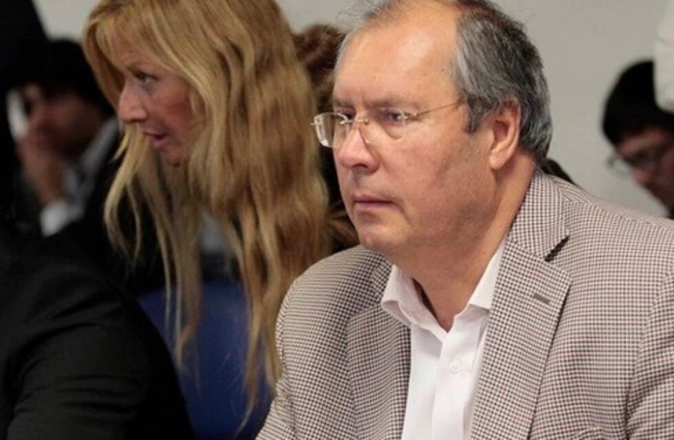 Olivares "tuvo una falla multiorgánica" y está en "estado crítico", según parte médico