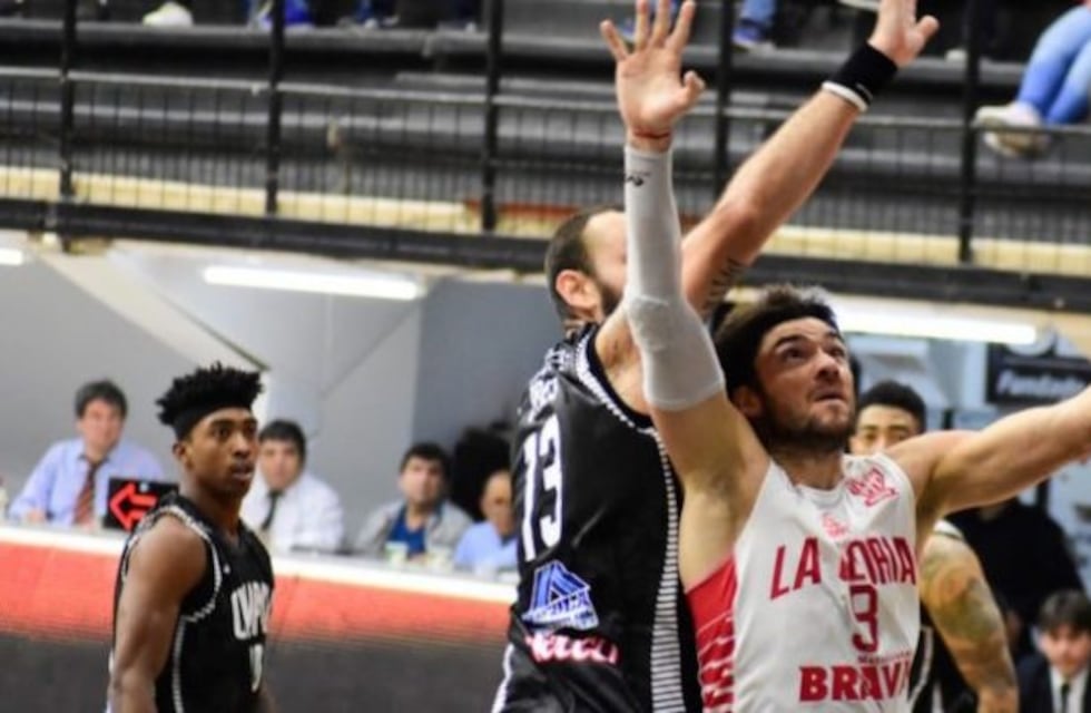 Instituto volvió a ganar en Santiago y se afirma como puntero