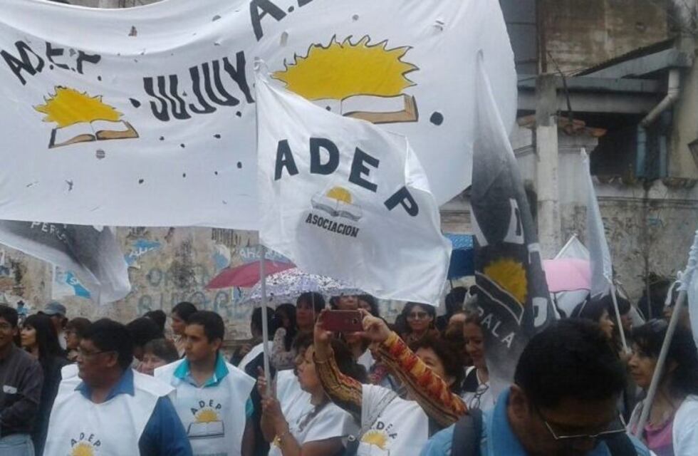 ADEP pidió al Gobierno negociar aumentos antes de volver a clases