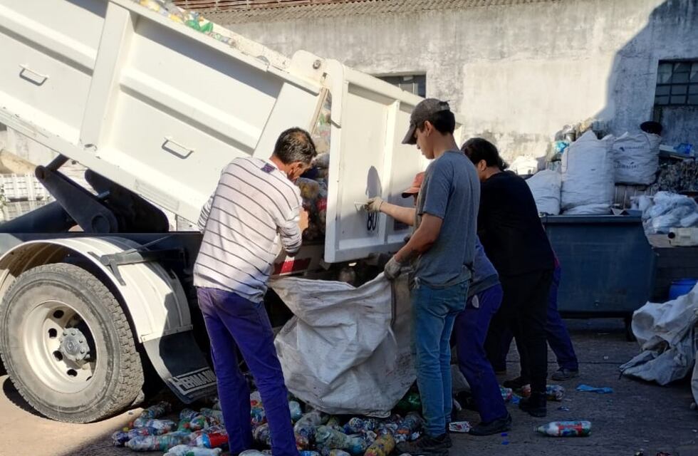 Tres Arroyos: nueva entrega de “Botellas de Amor”