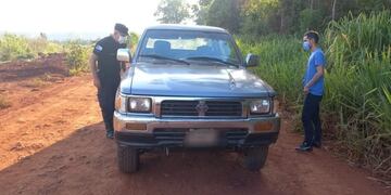 Camioneta robada fue recuperada en Puerto Esperanza.