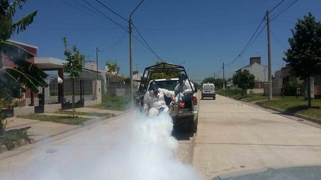 Fumigación contra el mosquito aedes aegipty. (Gentileza FM Comunica).