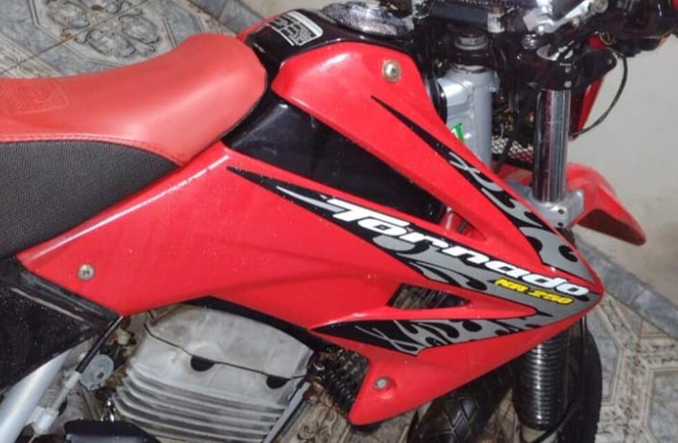 Insólito: acudió a comprar una moto y se la robó