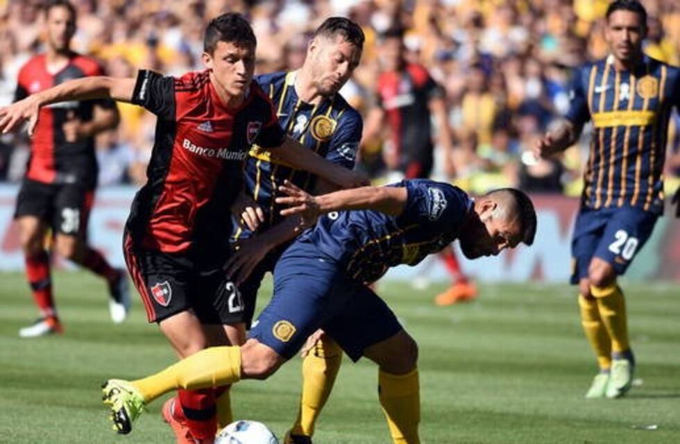 Newell's se quedó con el clásico rosarino en la última pelota del partido