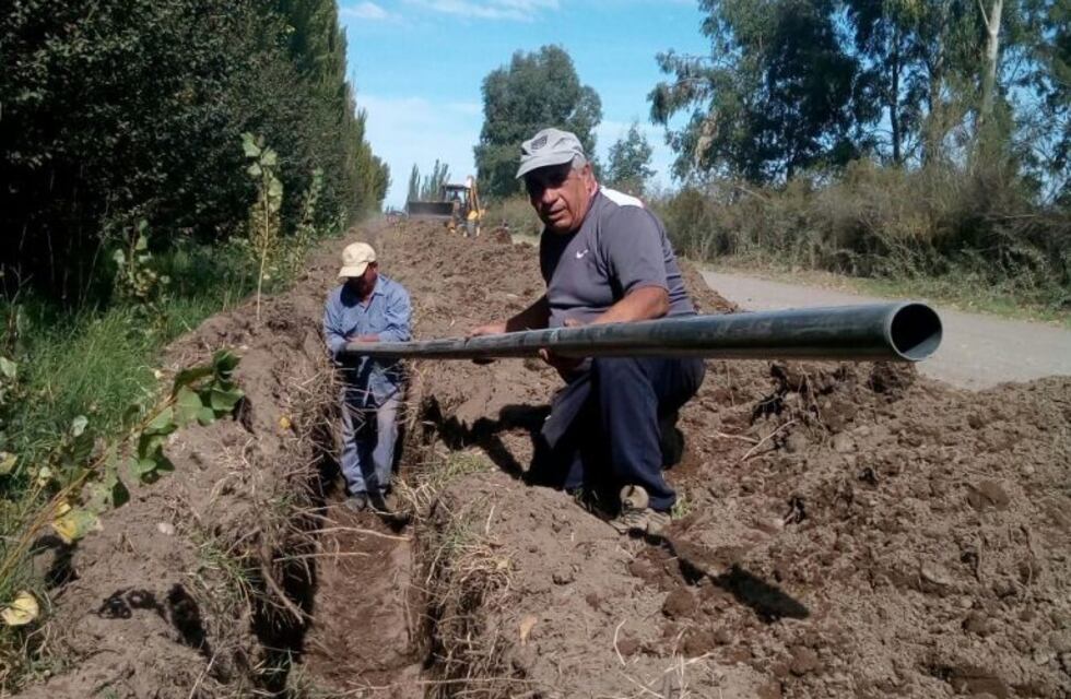 Extienden redes de agua potable y benefician a más de 400 familias