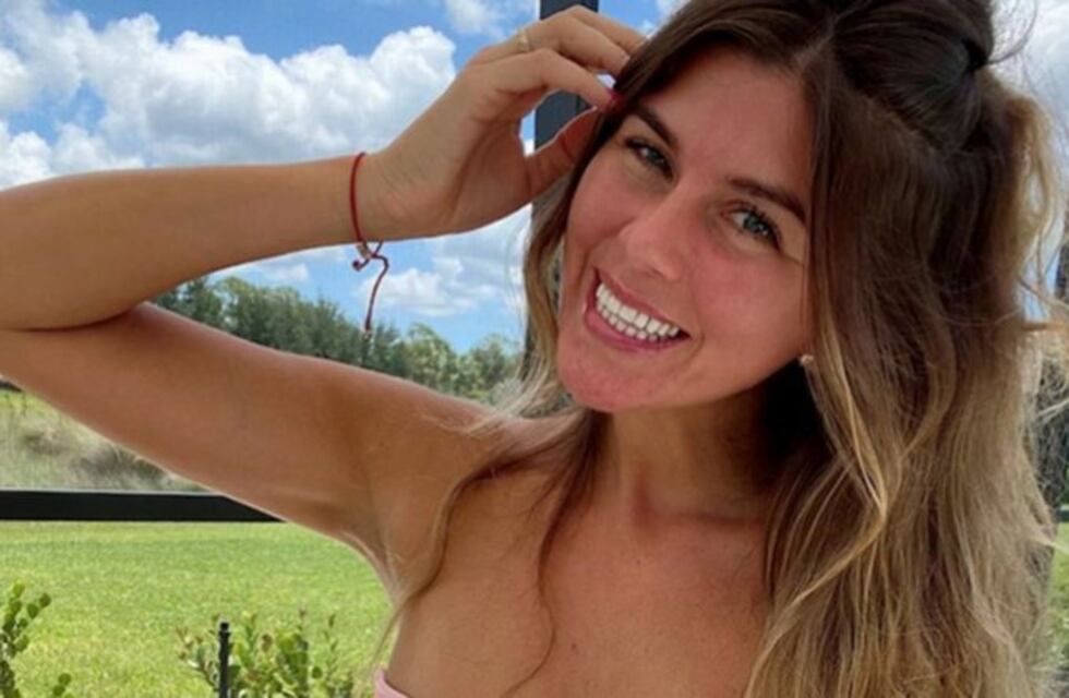 Loly Antoniale derritió las redes desde la playa: "Sé siempre tú mismo, pero cada día mejor"