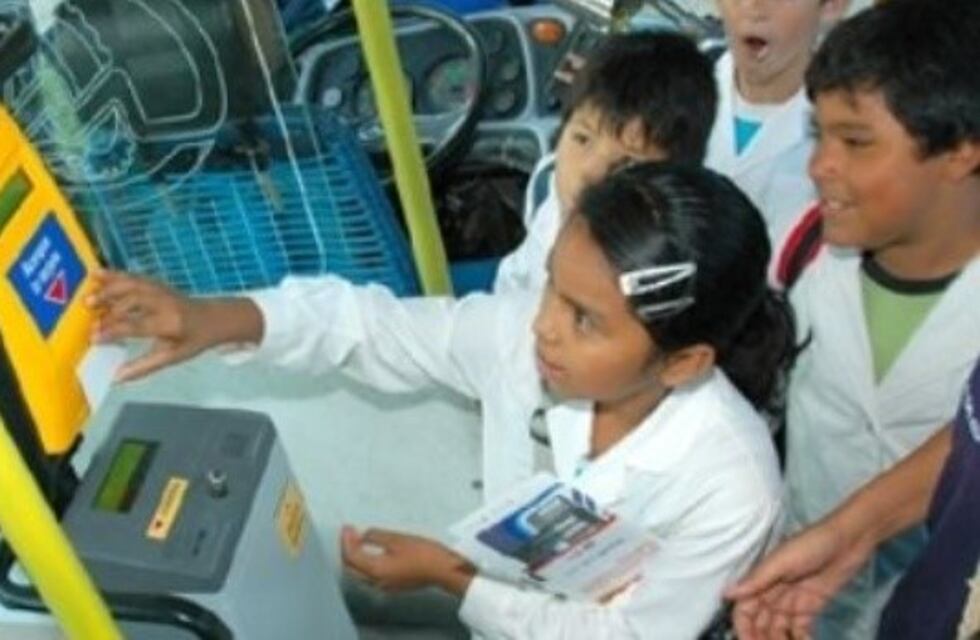 Piden sanción del boleto estudiantil gratuito