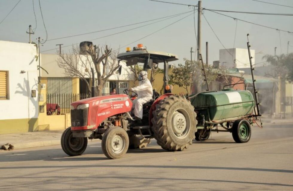 El Municipio realiza sanitización de calles en Arroyito