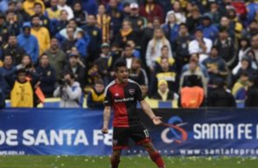 Este miércoles operan a Mauricio Tevez tras su fractura en un dedo del pie derecho