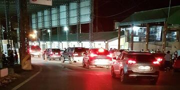 El retorno al país estuvo complicado el lunes por la noche