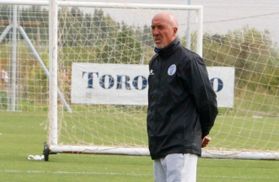 Godoy Cruz entrenó bajo la conducción de Oldrá
