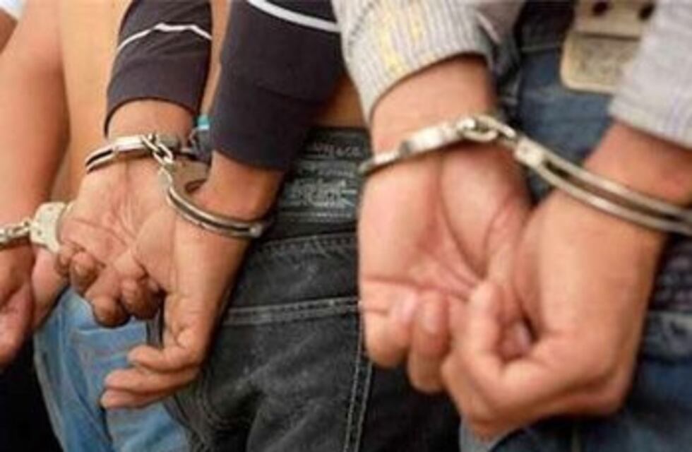 Menores de edad intentaron robarle el vehículo a un remisero