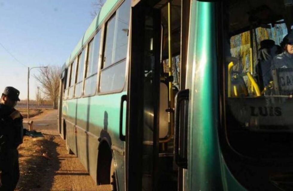Chofer pierde un dedo tras sufrir un asalto en el colectivo