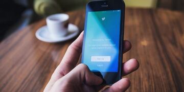 Una cuenta falsa de Pichetto en Twitter fue cerrada, aunque no hay ley que regule estas prácticas en las redes sociales