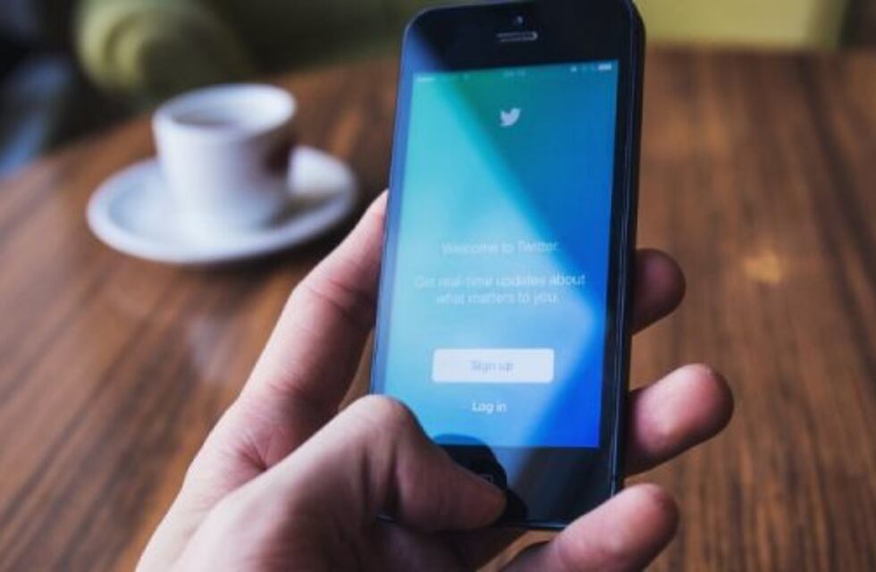 Una cuenta falsa de Pichetto en Twitter fue cerrada, aunque no hay ley que regule estas prácticas en las redes sociales