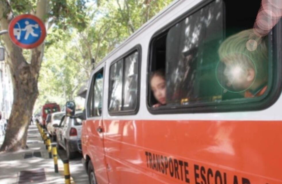Choferes de transporte escolar piden vacunarse junto a los docentes