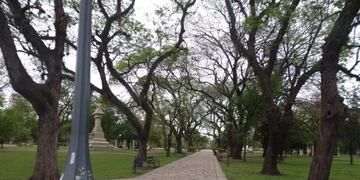 Domingo nublado en la capital de las esculturas\u002E