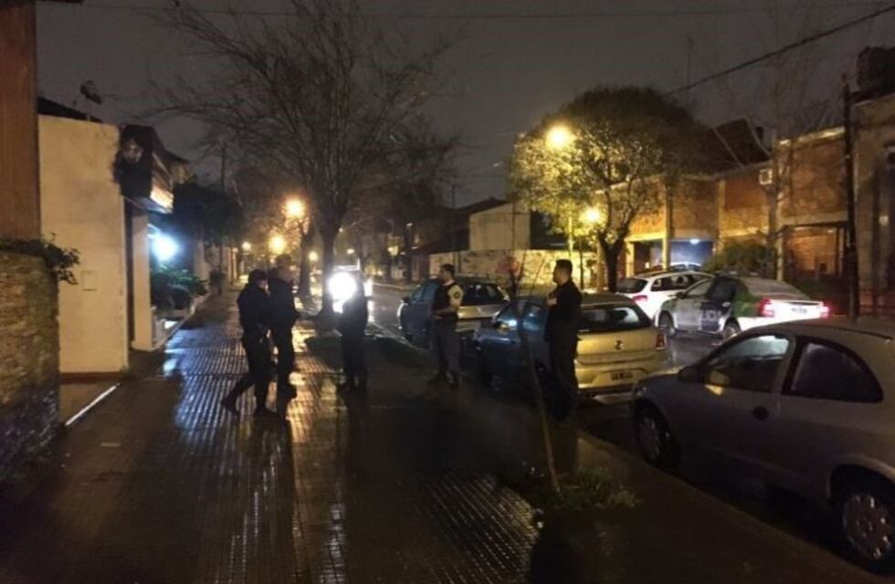 Delincuentes golpearon y robaron a un precandidato a concejal en su casa de La Plata