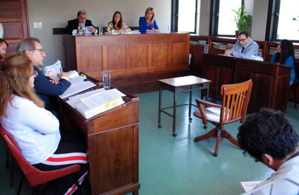 Condenan a una mujer a 14 años de prisión por ahorcar a su pareja