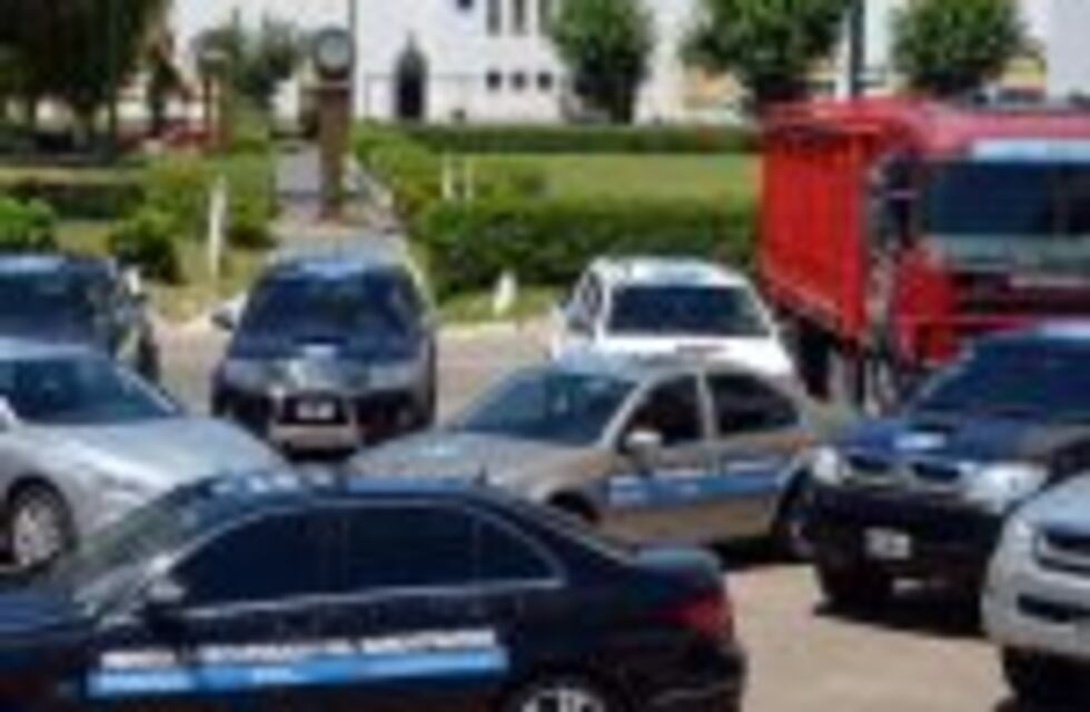 Bullrich presentó los vehículos secuestrados al narcotráfico que serán repartidos entre las fuerzas de seguridad