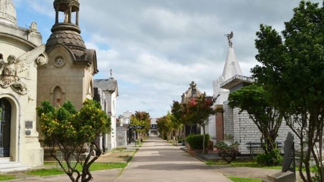 El cementerio de San Francisco, víctima de robos.
