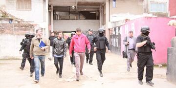 Operativo en barrio Municipal encabezado por Pullaro