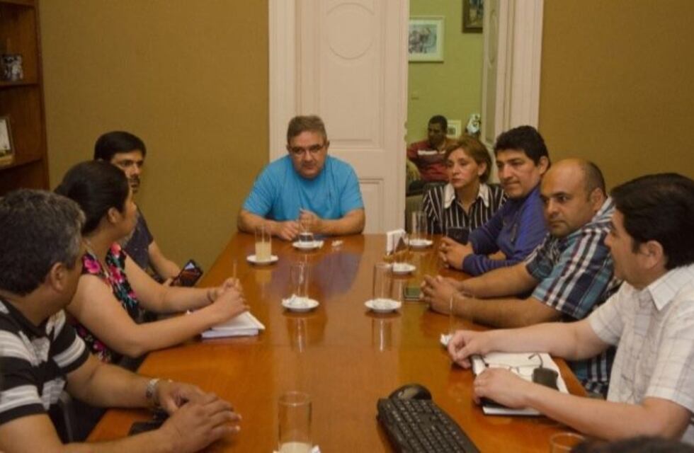 Jalil confirmó que los ex trabajadores de Alpargatas podrán obtener un crédito para emprendimientos