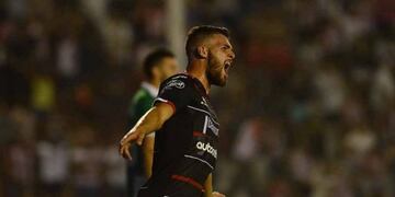El Facha Castelli, el goleador en la recta final de los Albirrojos, con todo listo para extender su contrato por dos años más\u002E