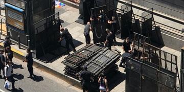 Vallas en el Congreso\u002E (crédito: Twitter)