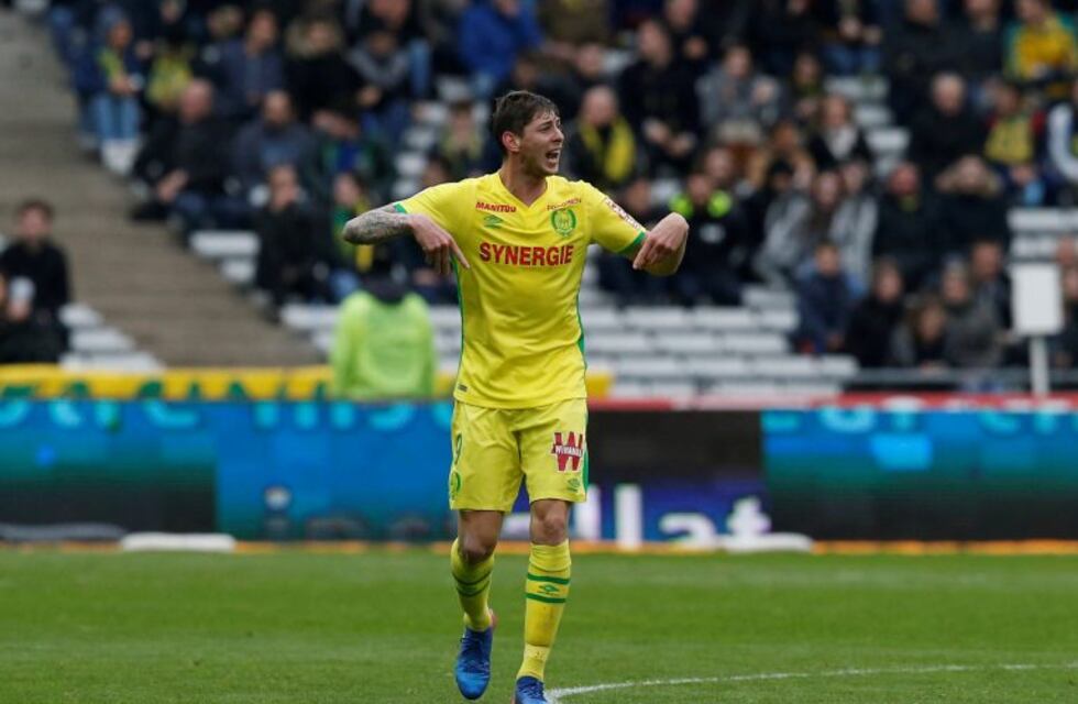 El Cardiff, "preocupado" por Emiliano Sala, que viajaba en avión desaparecido
