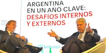 Felipe González, expresidente de España, en el Seminario de Democracia y Desarrollo que organizó el diario Clarín\u002E (Maxi Faillá)