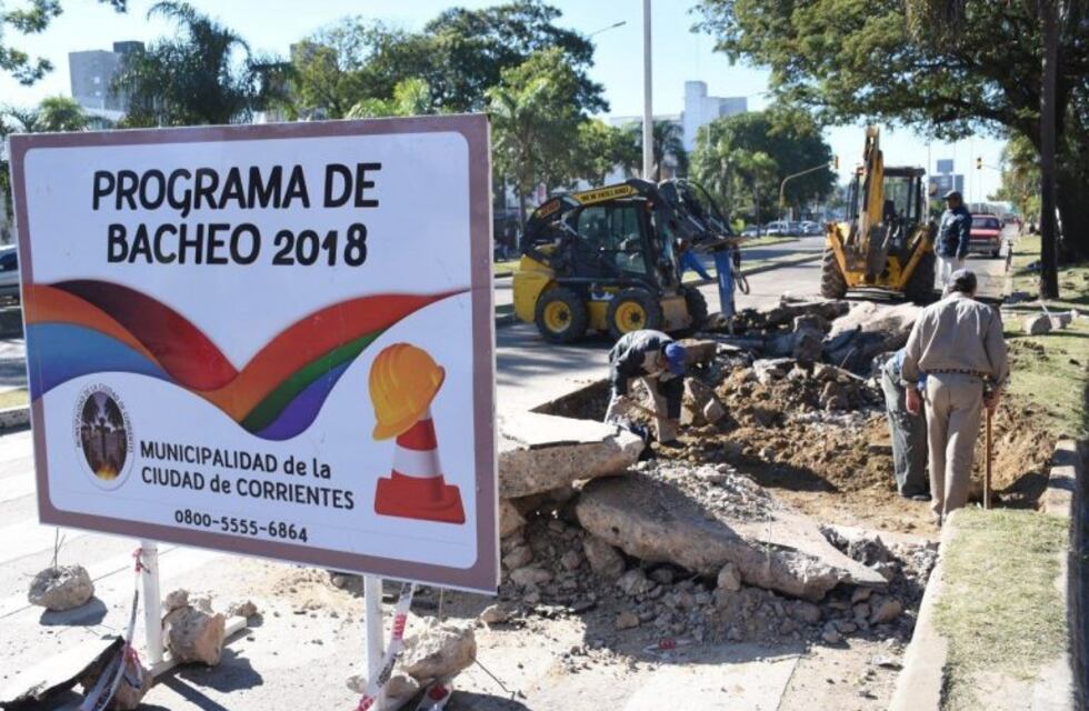 Tassano aseguró que al finalizar el bacheo comenzarán los trabajos de pavimentación
