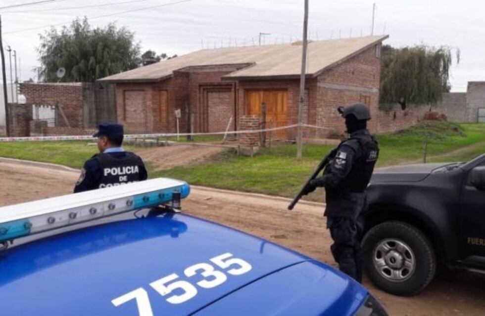 Villa María: detienen a mujer por ocultar drogas en la mochila del hijo