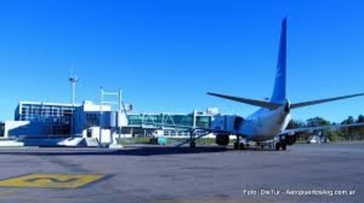 Anunciaron demoras en los vuelos