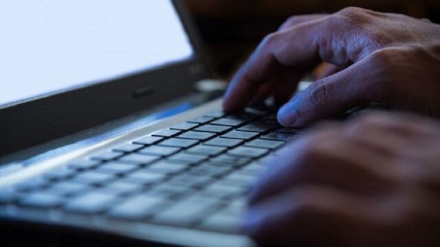 Advierten sobre los peligros de pactar compras por las redes sociales