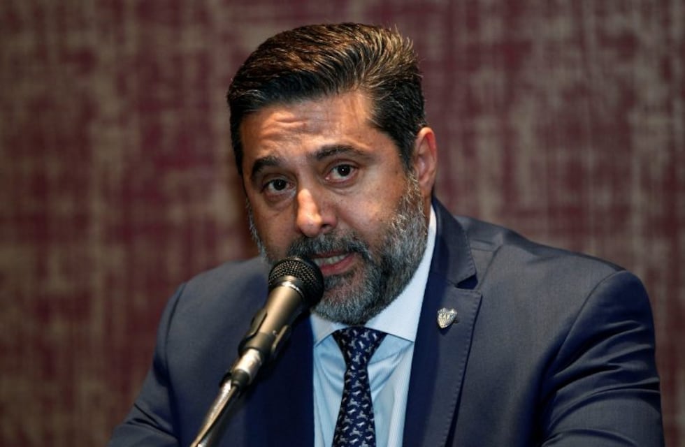 Angelici reveló cuándo se va a resolver el futuro de Sampaoli en la Selección