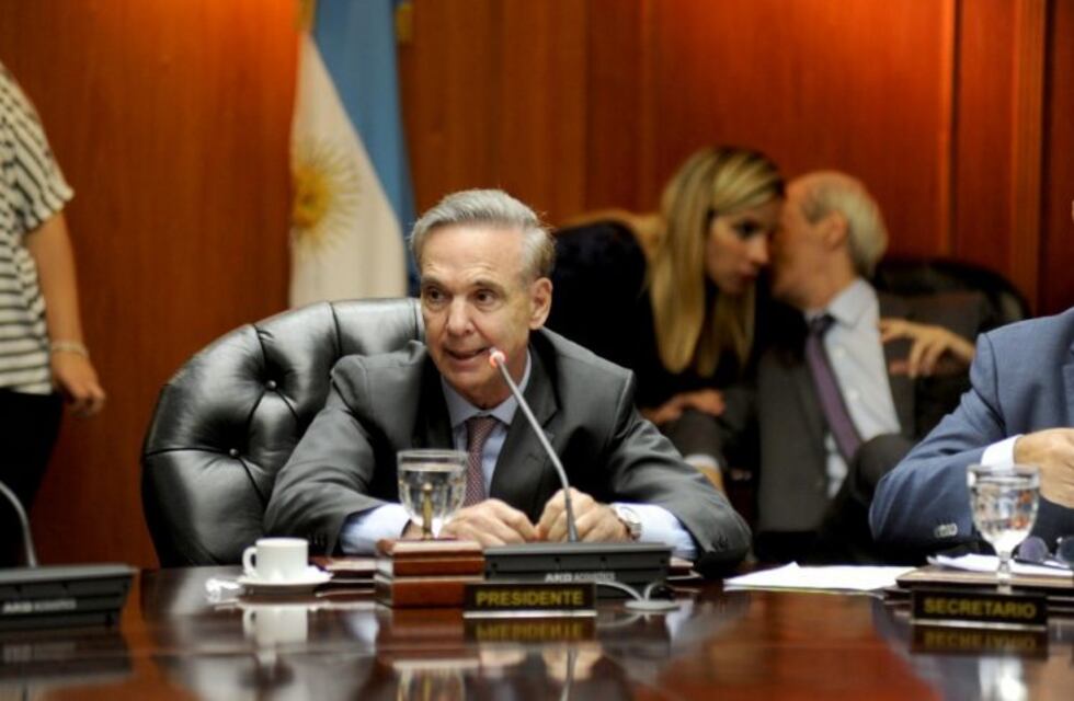 Miguel Ángel Pichetto: "Apostamos a que Río Negro sea un provincia ligada al trabajo''