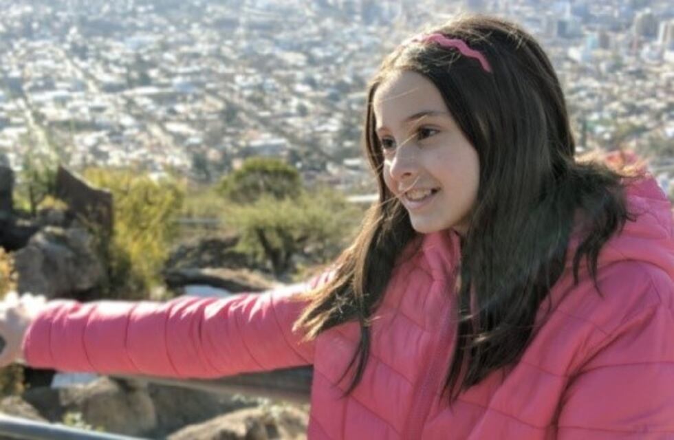 Gran orgullo: Una altagraciense en las Olimpiadas Internacionales de Matemáticas