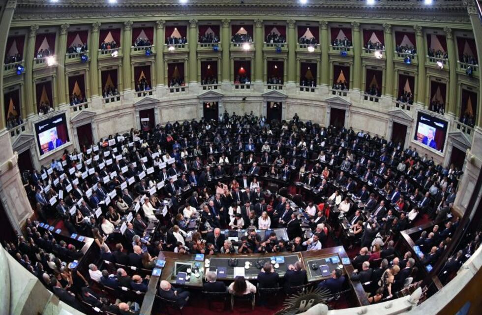 Aplazan el envío del proyecto sobre deuda y la visita de Lacunza al Congreso