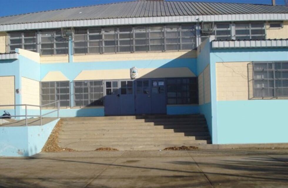 Se informó que los colegios afectados al acto electoral no tendrán clases este lunes