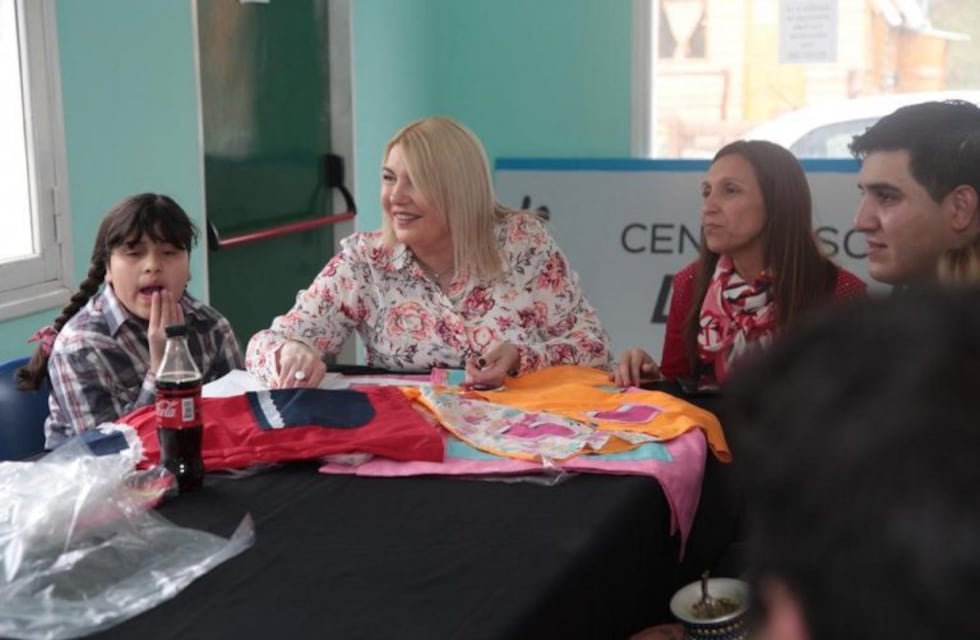 Emprendedores locales se reunieron con la Gobernadora