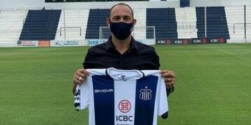Marcos Díaz ya firmó y habló como jugador de Talleres