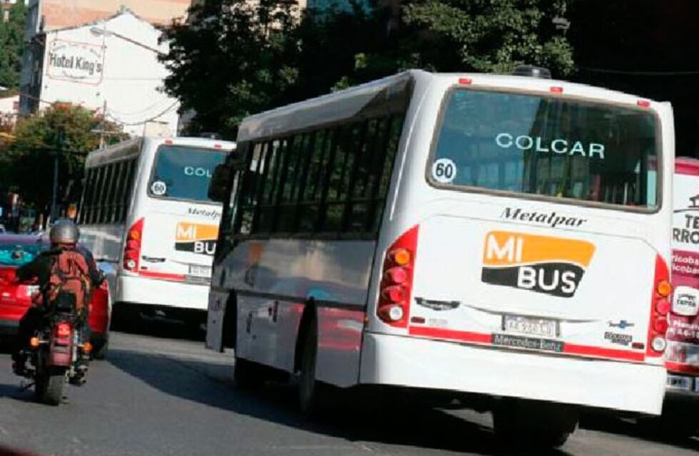 Nuevo paro de colectivos en Bariloche por falta de pagos