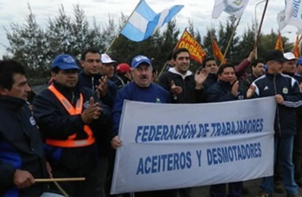 Huelga nacional no afectará plantas aceiteras y puertos de la región