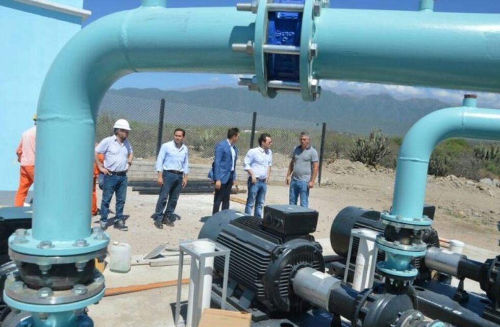 Continúan los trabajos de Agua y Energía en el Acueducto Oeste