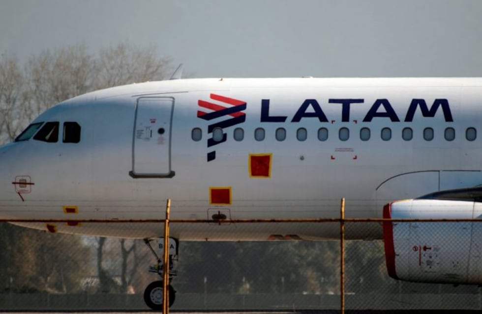 Salida de Latam Argentina: ¿qué pasa con los vuelos de Rosario?