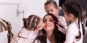 Cinthia Fernández y sus hijas (Foto: Instagram/@cinthia_fernandez_)