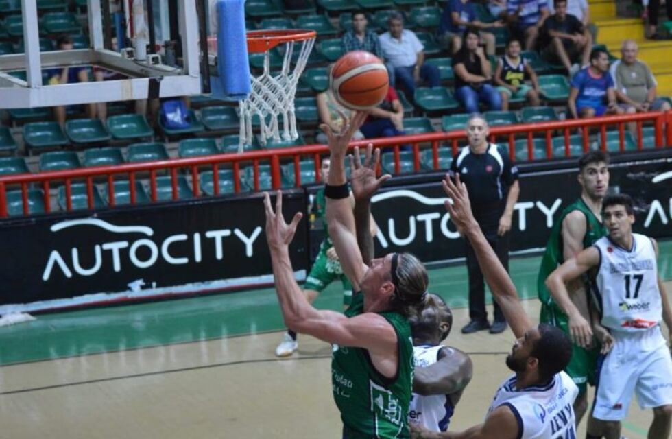 Atenas no se recupera: perdió ante Bahía Basket