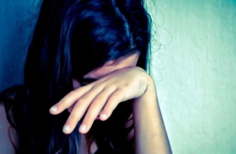 Abusaba de su hijastra cuando la madre de la niña convulsionaba